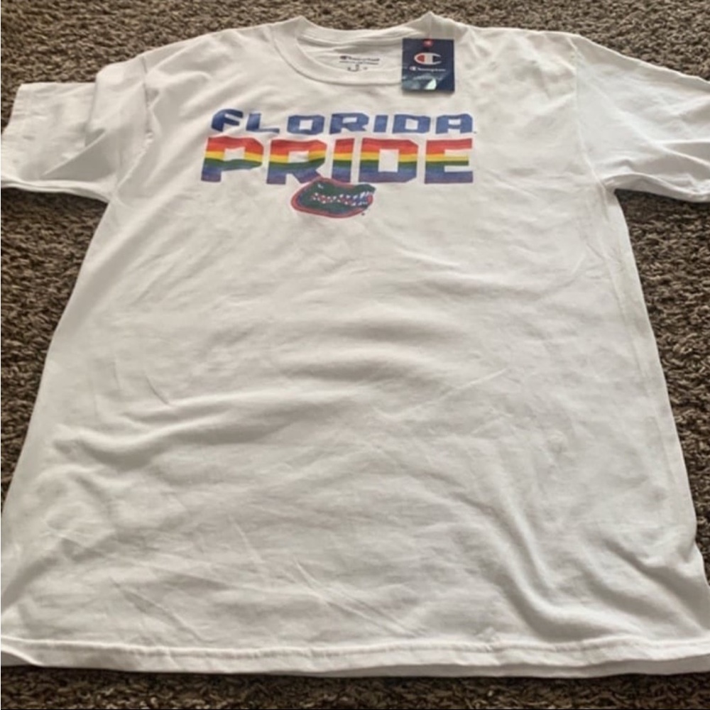 Florida Gators NWT Pride shirt adult Medium